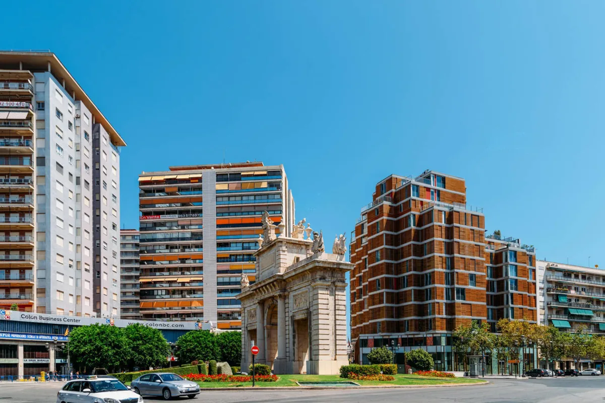 Plaza Porta de la Mar en València, Spain, sede internacional de Urbania Developer