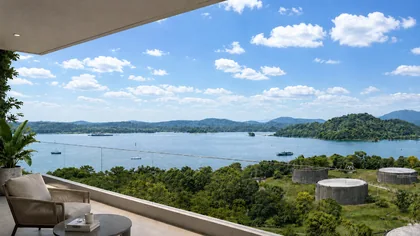 Balcón privado con vista a la bahia